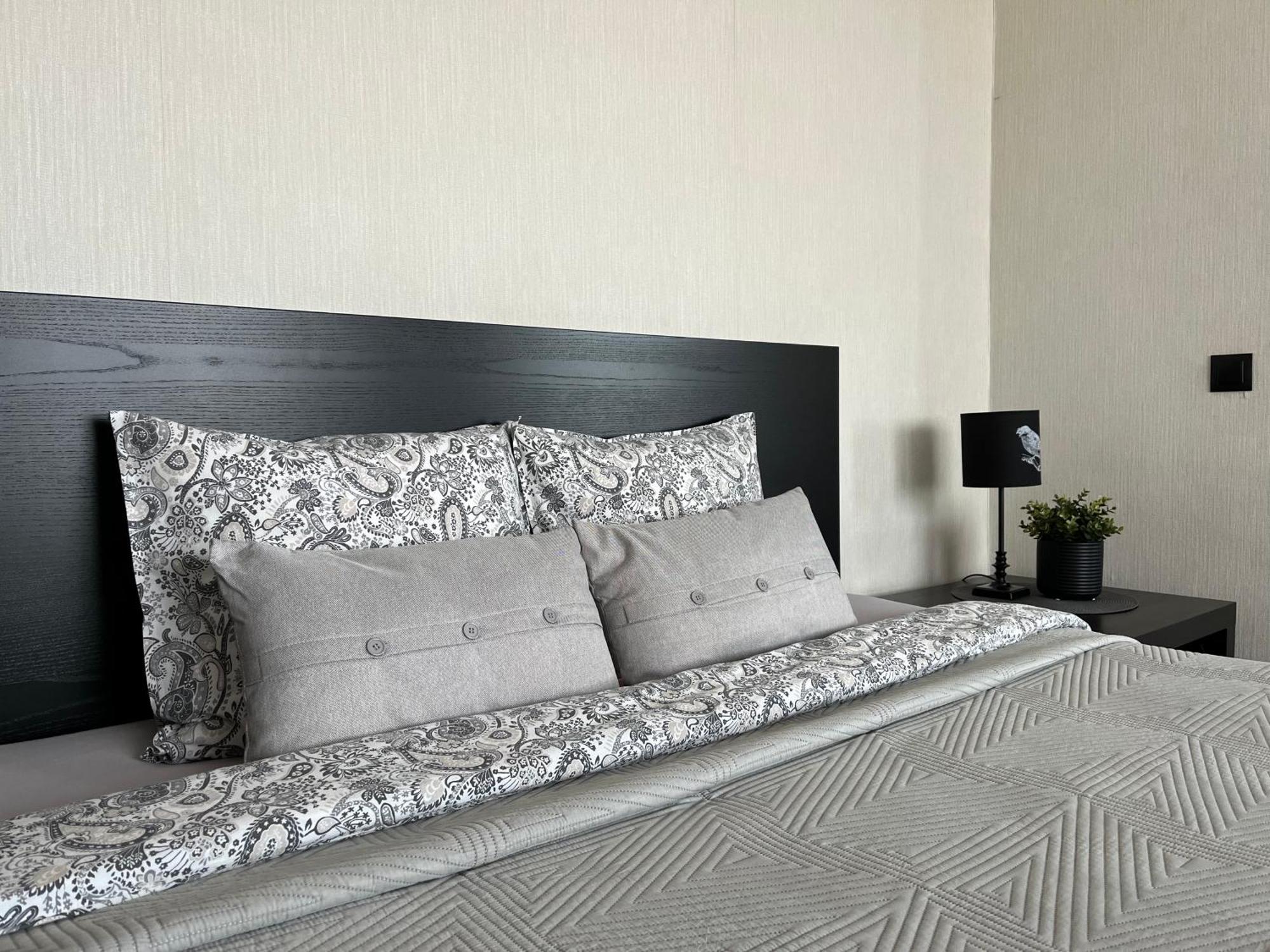 Vienibas Apartment 陶格夫匹尔斯 外观 照片